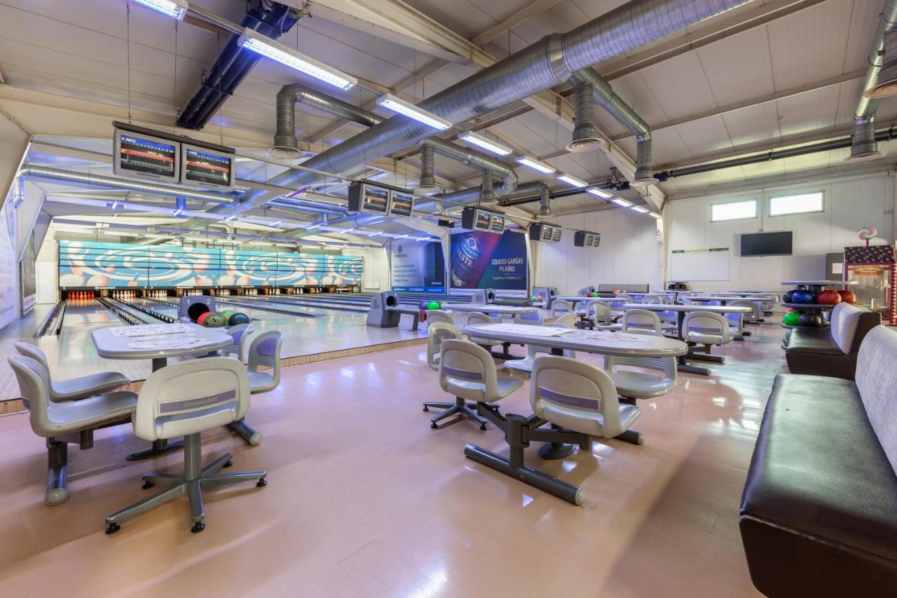 Spare Hotel And Bowling 里加 外观 照片